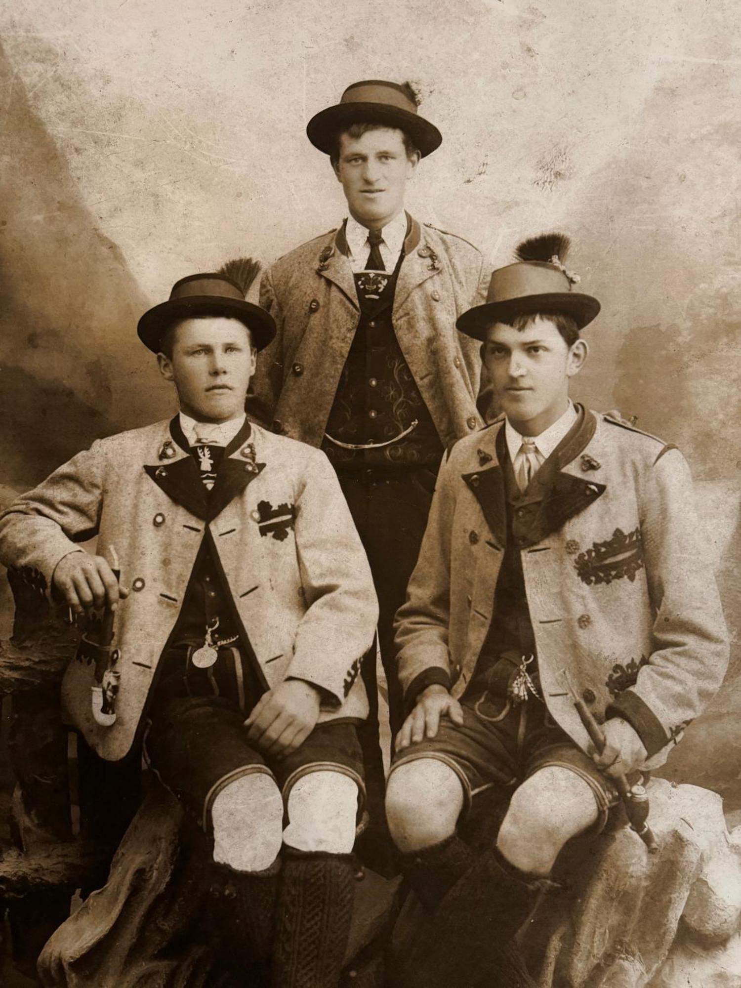 Der Gamsjaeger Hotel Gosau Buitenkant foto