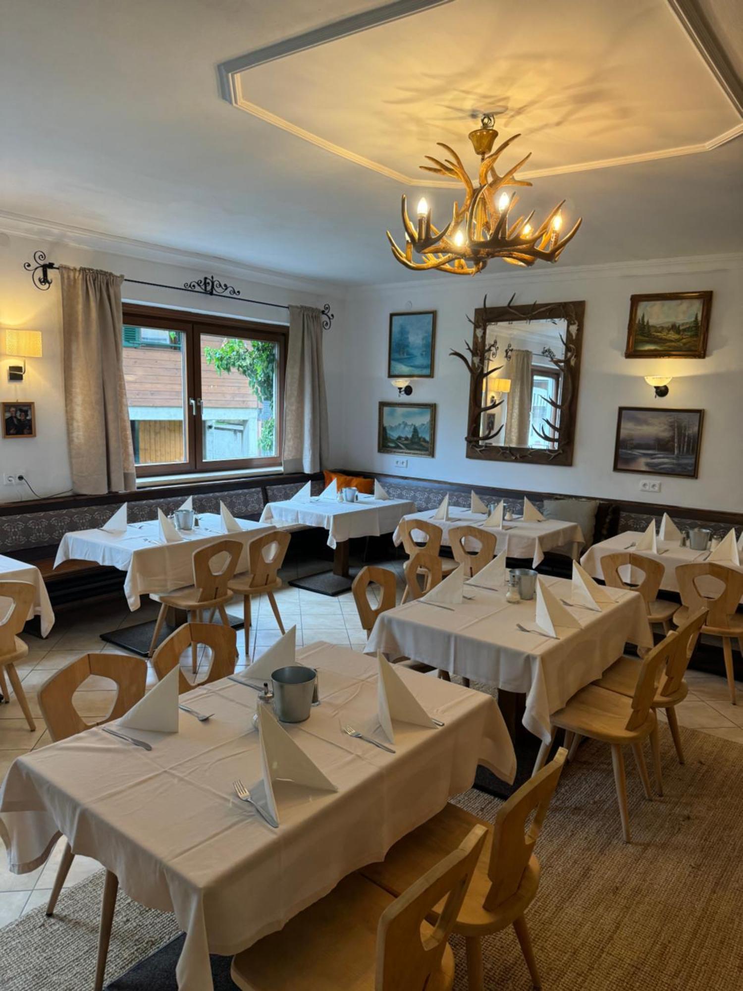 Der Gamsjaeger Hotel Gosau Buitenkant foto